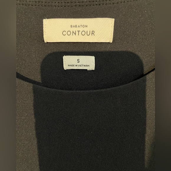 Babaton Contour Crew Shortsleeve Bodysuit - Picture 9 of 10